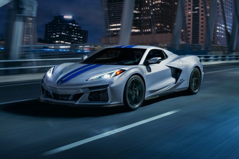 Introducing the New 2026 Chevy Corvette E-Ray Convertible: A Revolutionary Hybrid Masterpiece